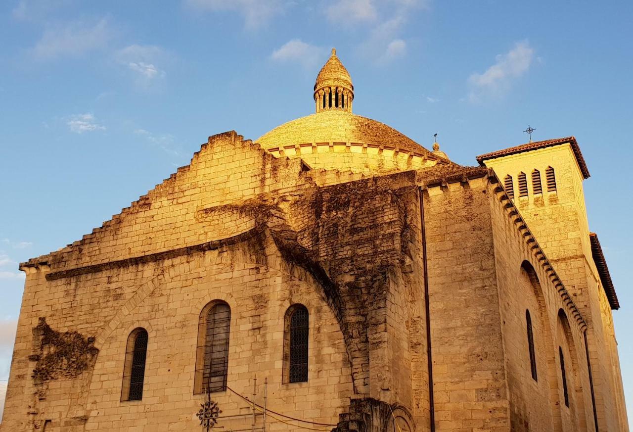 Joli Appartement Vue Sur L'Eglise Périgueux Exterior foto